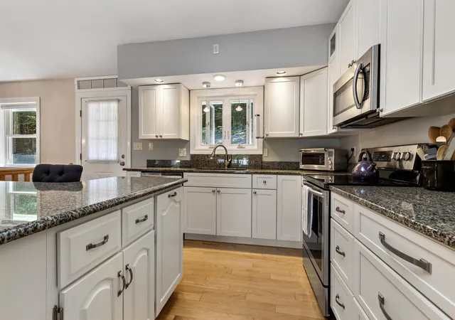 5th image of 417 Shaker Blvd, Enfield, NH 03748 | MLS# 5105536