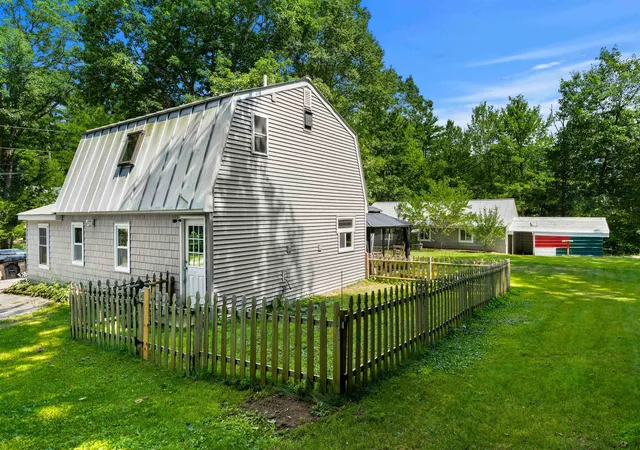 3rd image of 11-13 Deer Hill Ln, Lempster, NH 03605 | MLS# 5105537