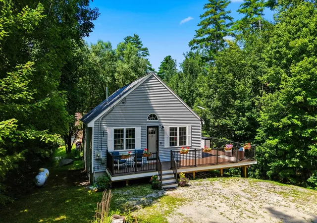 Photo 1 of Sale Pending at 7 Old Lantern Rd, Hillsborough, NH 03244 | MLS# 5105538 | Listing updated on 2026-08-27