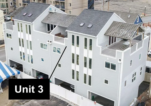 Photo 3 of Townhouse for sale at 35 Ashworth Ave #3, Hampton, NH 03842 | MLS# 5105543 | Listing updated on 2026-09-06