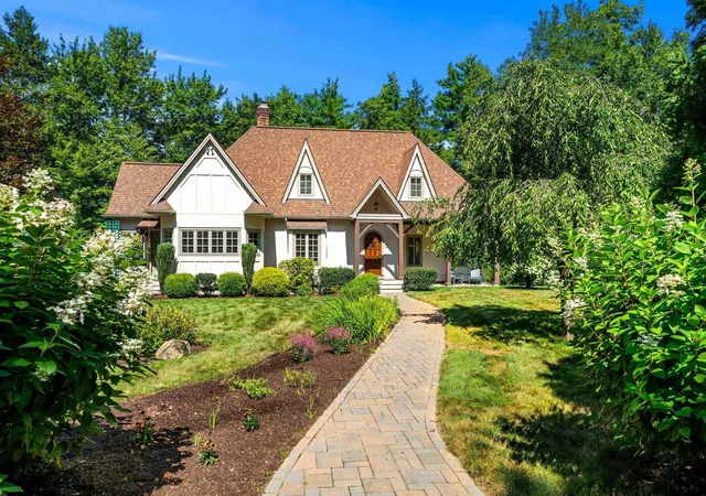 Photo 1 of Single family home for sale at 3 Rebekahs Wy, Hollis, NH 03049 | MLS# 5105546 | Listing updated on 2026-08-27