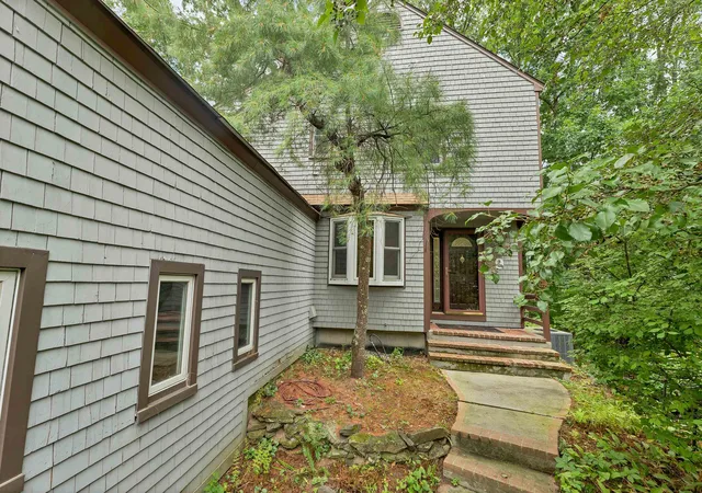 1st image of 9 Kipford Wy, Nashua, NH 03063 | MLS# 5105554