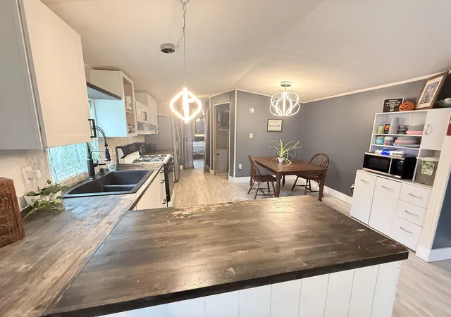 5th image of 16 Fox Cross Lane Lane, Northwood, NH 03261 | MLS# 5105561