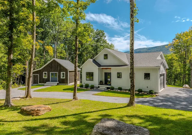 Single family home for sale at 3542 North Rd, Arlington, VT 05250 | MLS# 5105575