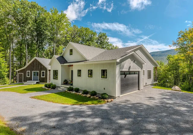 Photo 2 of Single family home for sale at 3542 North Rd, Arlington, VT 05250 | MLS# 5105575 | Listing updated on 2026-08-19