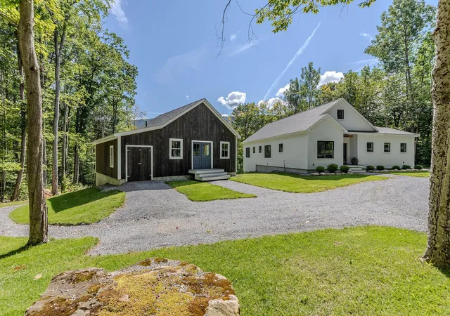 Photo 3 of Single family home for sale at 3542 North Rd, Arlington, VT 05250 | MLS# 5105575 | Listing updated on 2026-08-19