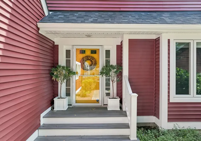 Photo 2 of Condo for sale at 203 Straw Hill Rd, Manchester, NH 03104 | MLS# 5105581 | Listing updated on 2026-09-19