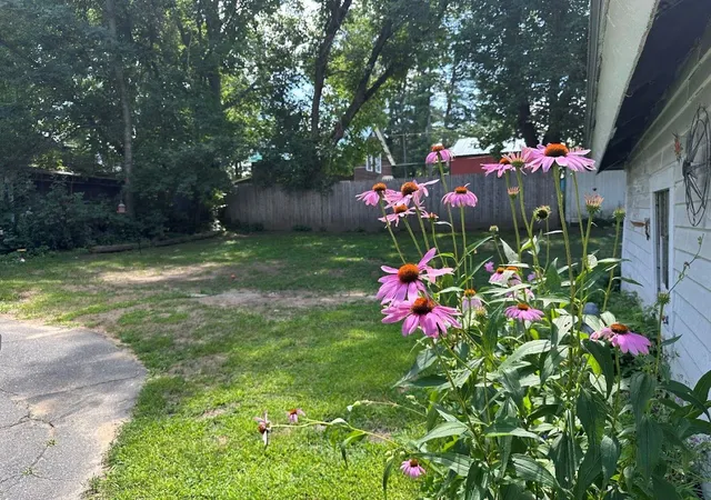 Photo 3 of House for sale at 252 North St, Claremont, NH 03743 | MLS# 5105586 | Listing updated on 2026-08-28