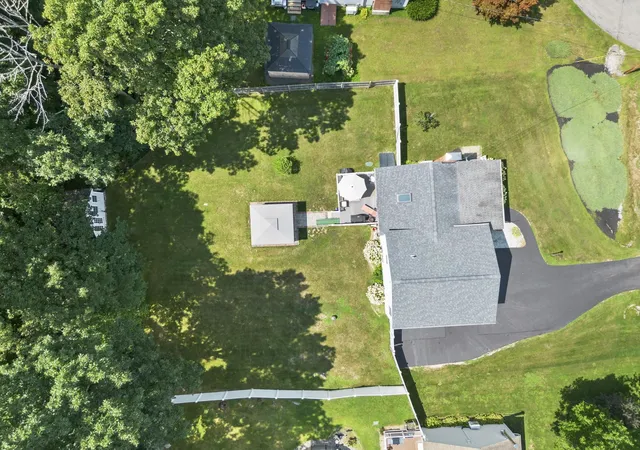 2nd image of 86 Overledge Dr, Derry, NH 03038 | MLS# 5105588