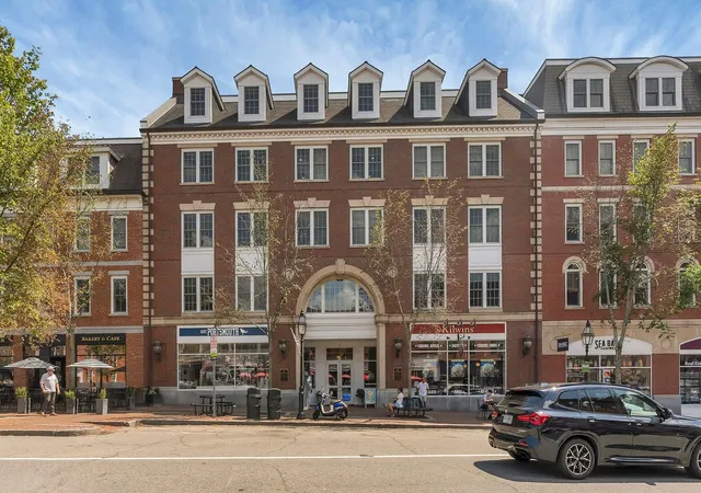 Photo 2 of Condo for sale at 18 Congress St #302, Portsmouth, NH 03801 | MLS# 5105594 | Listing updated on 2026-08-20