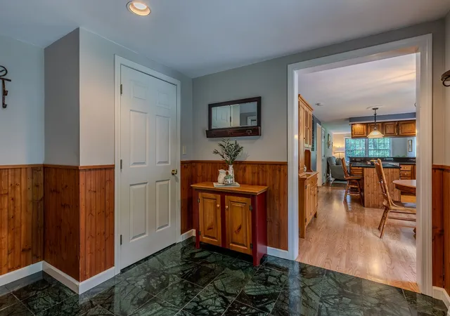 Photo 4 of Single family home for sale at 6694 Route 11, Londonderry, VT 05148 | MLS# 5105598 | Listing updated on 2026-10-05