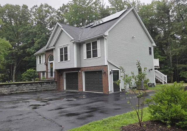 2nd image of 47 Pray St, Rochester, NH 03868 | MLS# 5105607