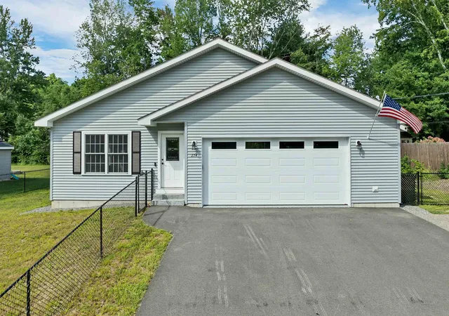 1st image of 274 Pine St, Laconia, NH 03246 | MLS# 5105609