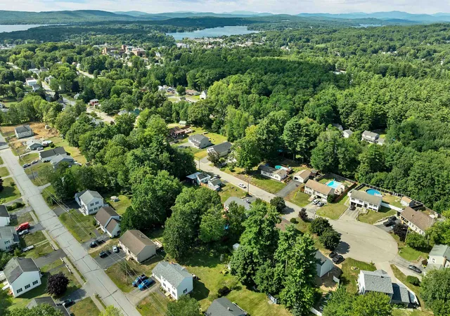 31st image of 274 Pine St, Laconia, NH 03246 | MLS# 5105609