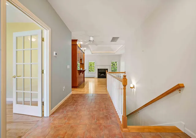 2nd image of 123 Spruce Ln, New London, NH 03257 | MLS# 5105619