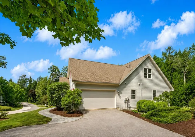 28th image of 123 Spruce Ln, New London, NH 03257 | MLS# 5105619