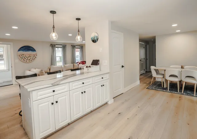2nd image of 12 Lamprey Ter, Hampton, NH 03842 | MLS# 5105621