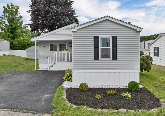 2nd image of 183 Orchard St, Seabrook, NH 03874 | MLS# 5105632