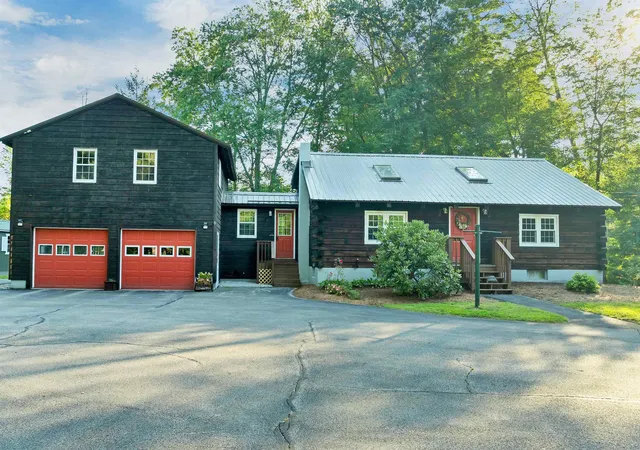 2nd image of 363 Academy Rd, Pembroke, NH 03275 | MLS# 5105635