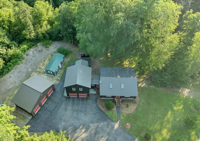 4th image of 363 Academy Rd, Pembroke, NH 03275 | MLS# 5105635