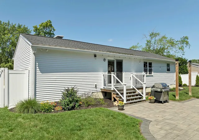 2nd image of 3 Trafford Rd, Hampton, NH 03842 | MLS# 5105650