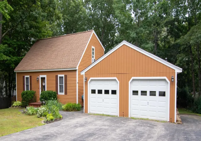 Photo 2 of Sale Pending at 66 Dorothy Dr, Epping, NH 03042 | MLS# 5105658 | Listing updated on 2026-09-08