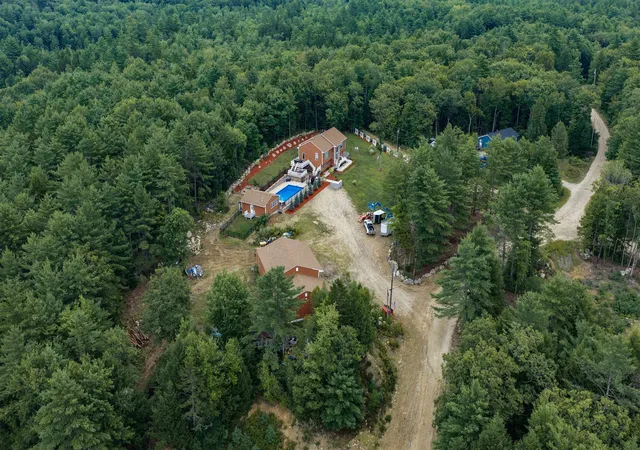 2nd image of 86 Beaver Ridge Rd, Center Barnstead, NH 03225 | MLS# 5105662