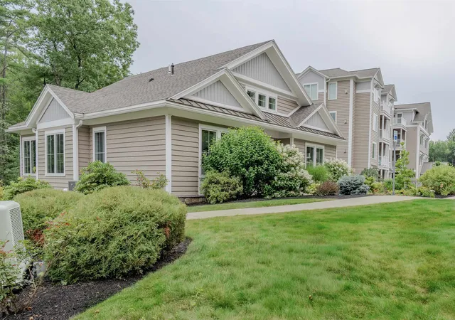 Photo 4 of Condo for sale at 7 Willey Creek Rd #206, Exeter, NH 03833 | MLS# 5105669 | Listing updated on 2026-10-02