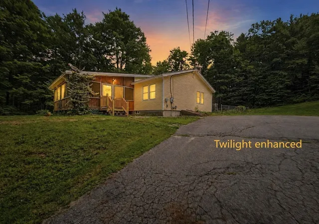 2nd image of 10 Burt Hill Rd, Winchester, NH 03470 | MLS# 5105670