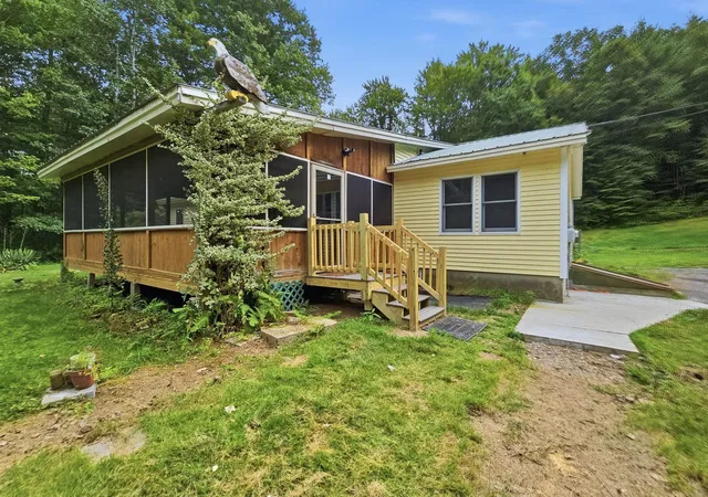 3rd image of 10 Burt Hill Rd, Winchester, NH 03470 | MLS# 5105670