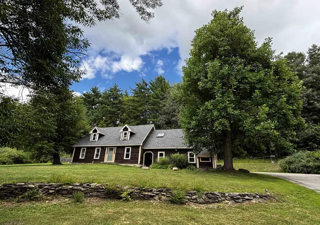 Photo 3 of Single family home for sale at 18 Roberts Rd, Rochester, NH 03867 | MLS# 5105674 | Listing updated on 2026-08-29