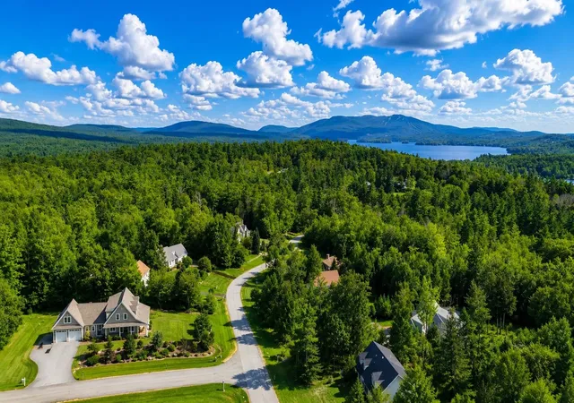 1st image of 12 Snow Ln, New London, NH 03257 | MLS# 5105677