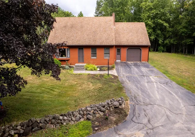 Photo 1 of Single family home for sale at 126 Oak Hill Rd, Lebanon, ME 04027 | MLS# 5105696 | Listing updated on 2026-09-08