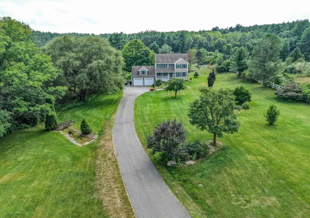 Photo 2 of Single family home for sale at 79 English Range Rd, Derry, NH 03038 | MLS# 5105697 | Listing updated on 2026-08-29