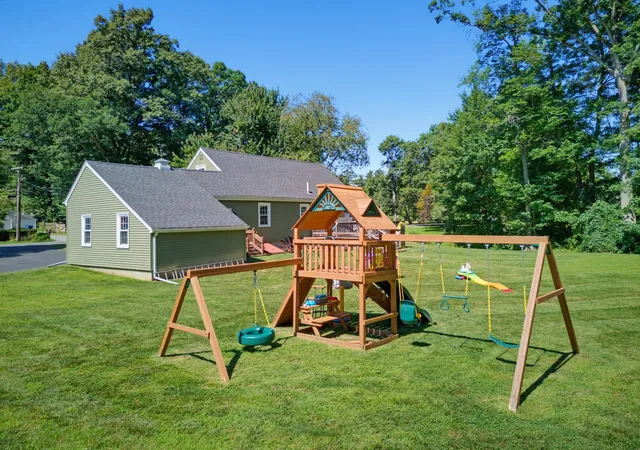4th image of 20 North Ave, Plaistow, NH 03865 | MLS# 5105703