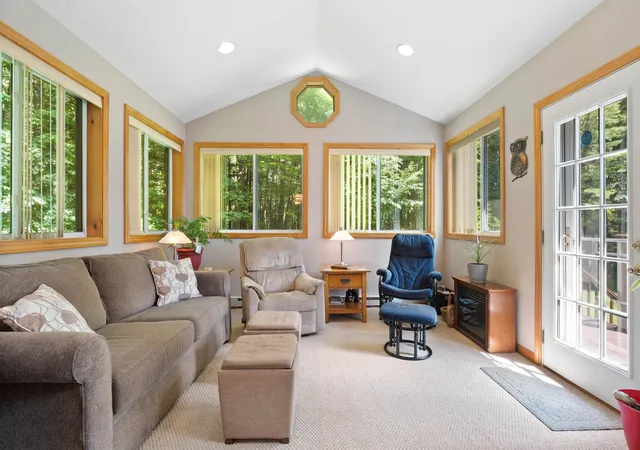 5th image of 11 Poore Rd, Hooksett, NH 03106 | MLS# 5105704