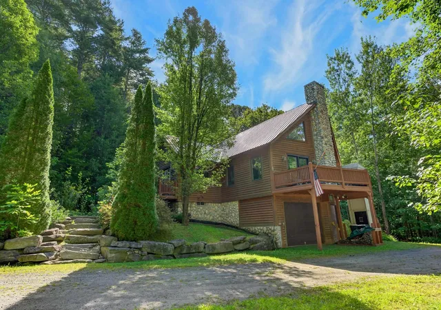 Photo 1 of Single family home for sale at 858 Sheldon Hill Rd, Wardsboro, VT 05355 | MLS# 5105705 | Listing updated on 2026-08-20