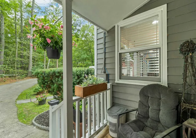 Photo 3 of Sale Pending at 10 Tonga Dr, Bow, NH 03304 | MLS# 5105711 | Listing updated on 2026-10-02