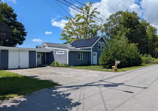 2nd image of 30 Hannah Dustin Dr, Concord, NH 03301 | MLS# 5105714