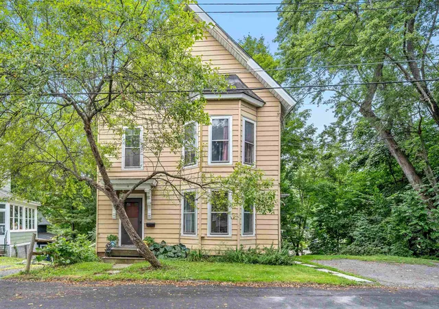 Photo 1 of Single family home for sale at 11 Foster St, Montpelier, VT 05602 | MLS# 5105720 | Listing updated on 2026-09-17
