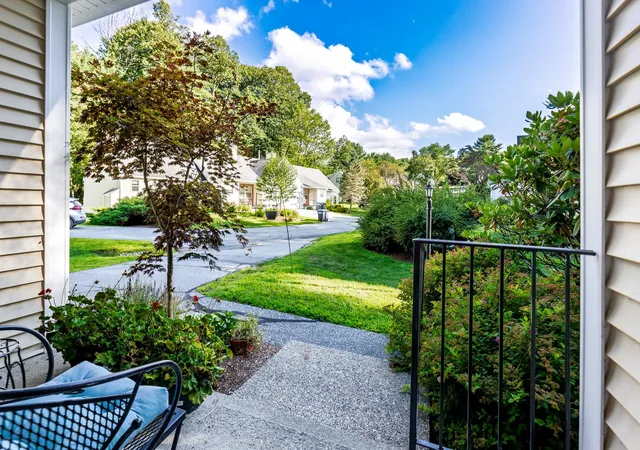 Photo 3 of Townhouse for sale at 6 Oak Ridge Rd #30, West Lebanon, NH 03784 | MLS# 5105731 | Listing updated on 2026-09-01
