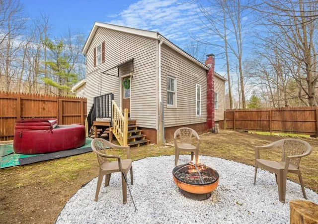 Photo 3 of Single family home for sale at 46 Elm St, Bethlehem, NH 03574 | MLS# 5105745 | Listing updated on 2026-08-25