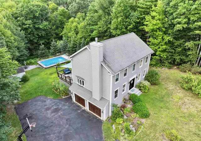 3rd image of 143 Ridgetop Ln, Henniker, NH 03242 | MLS# 5105746