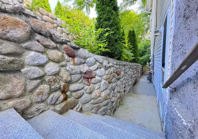 Photo 31 of Sale Pending at 447 Hanover St, Manchester, NH 03104 | MLS# 5105750 | Listing updated on 2026-08-27