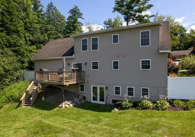 Photo 3 of Single family home for sale at 335 West Ridge Ter, Rutland, VT 05701 | MLS# 5105760 | Listing updated on 2026-09-03