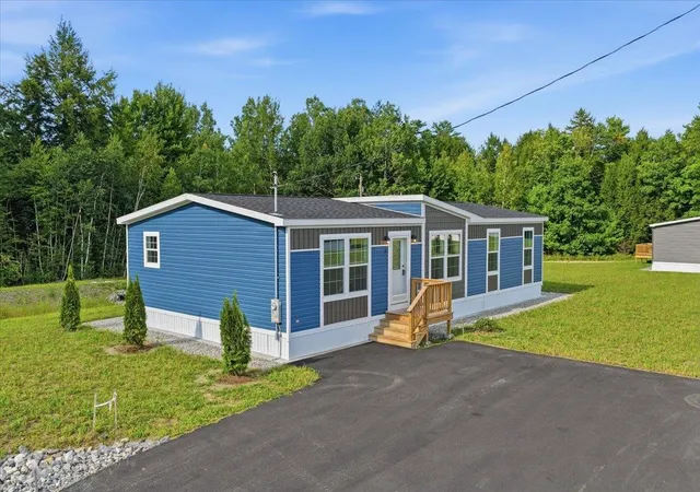 4th image of 6 Balsam Cir, Tilton, NH 03276 | MLS# 5105779
