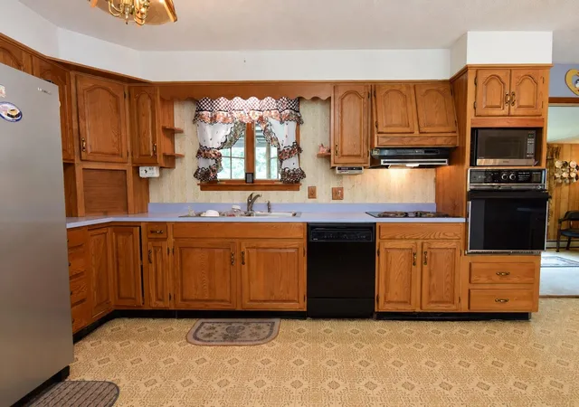 Photo 2 of Sale Pending at 123 Raceway Rd, Jericho, VT 05465 | MLS# 5105782 | Listing updated on 2026-10-06