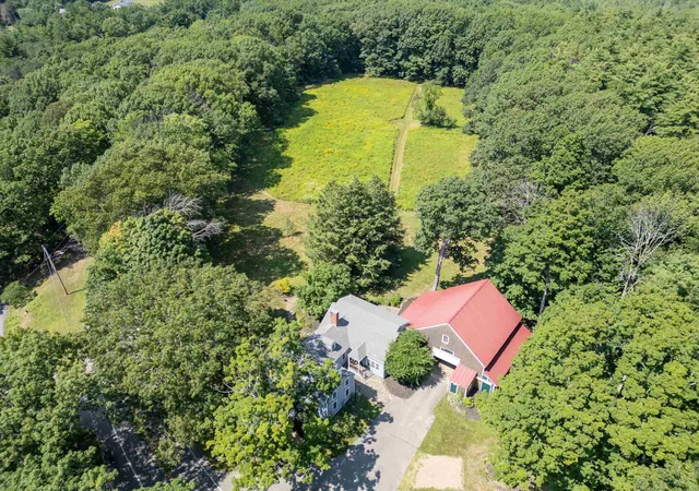 3rd image of 83 Walnut Ave, North Hampton, NH 03862 | MLS# 5105784