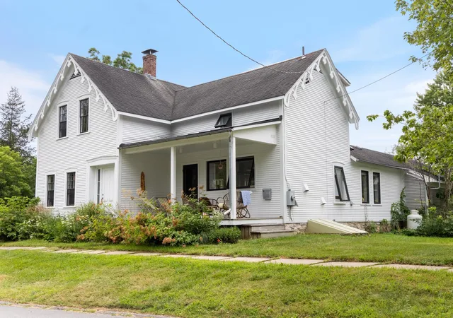 Photo 3 of Single family home for sale at 104 South Water St, Vergennes, VT 05491 | MLS# 5105789 | Listing updated on 2026-08-25