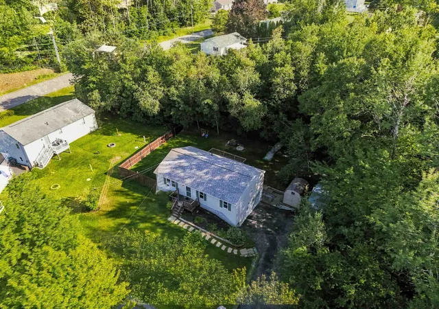 3rd image of 3 Rustic Ln, East Kingston, NH 03827 | MLS# 5105797